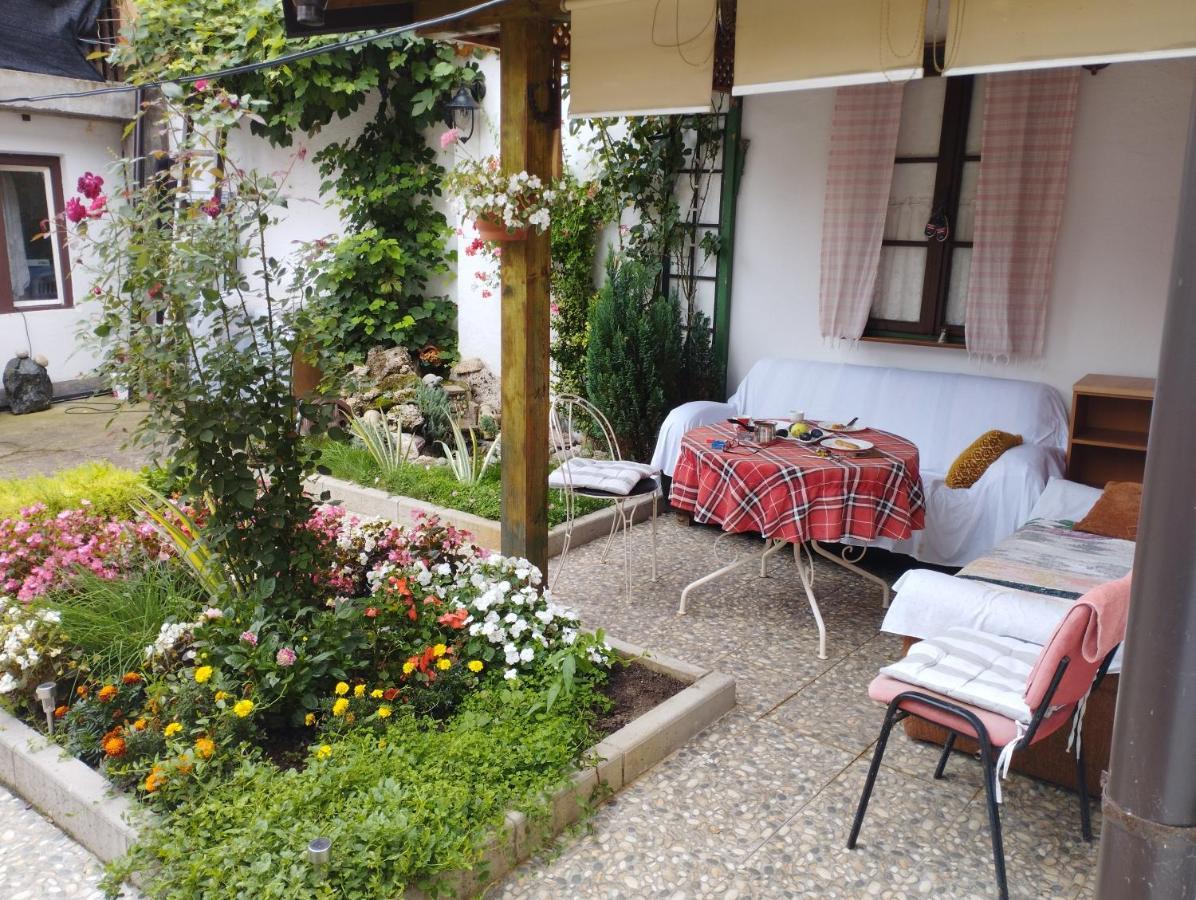 Accordeon Apartment Visoko Bagian luar foto