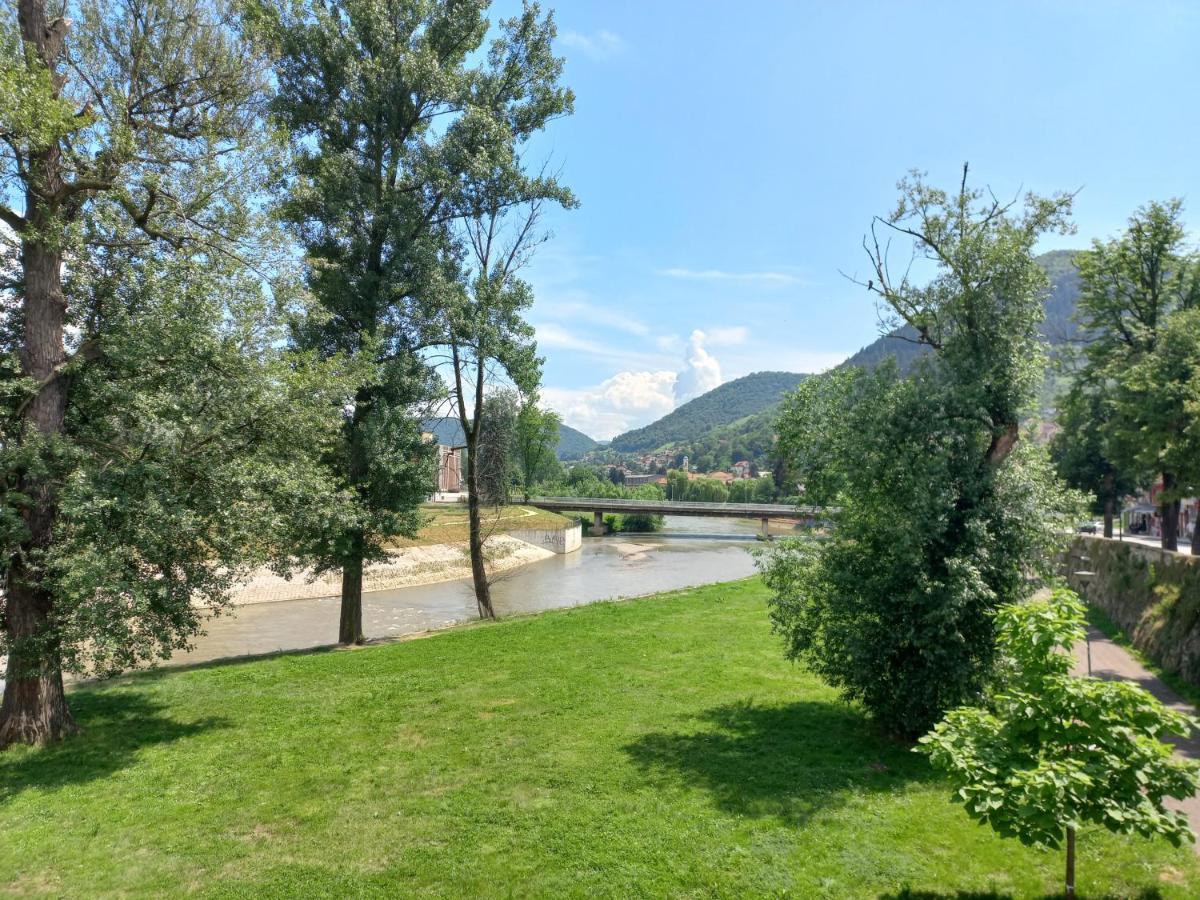 Accordeon Apartment Visoko Bagian luar foto